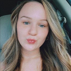 Meet your Posher, Meagan
